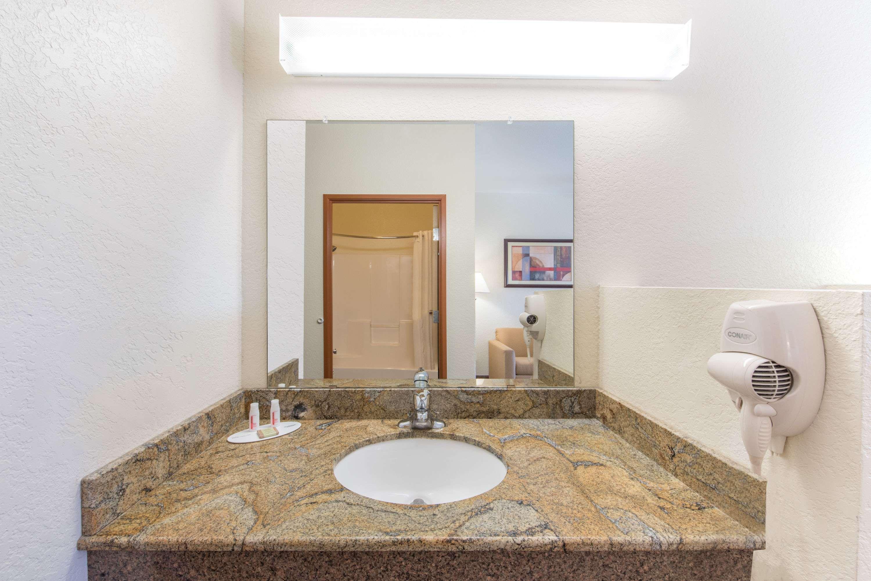 Super 8 By Wyndham Abilene South Otel Dış mekan fotoğraf