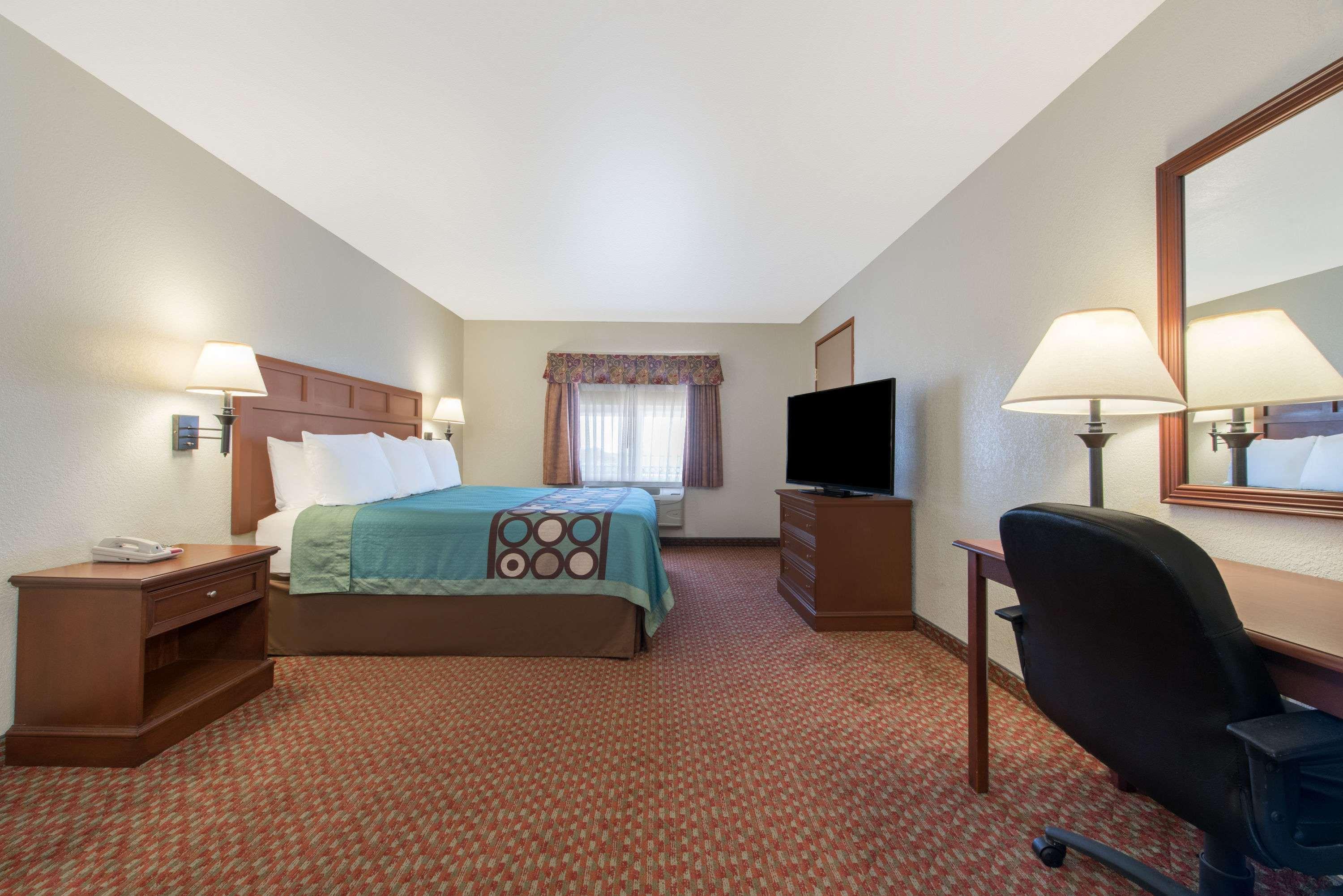 Super 8 By Wyndham Abilene South Otel Dış mekan fotoğraf